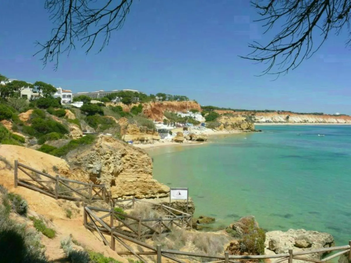 Remarkable 1-Bed Apartment In Olhos De Agua Albufeira 0*,