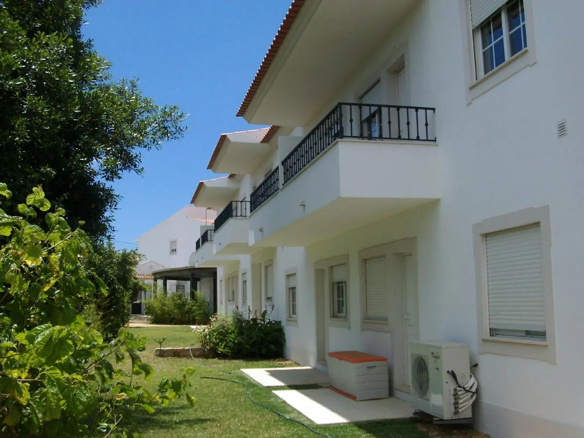 Remarkable 1-Bed Apartment In Olhos De Agua Albufeira Portugália