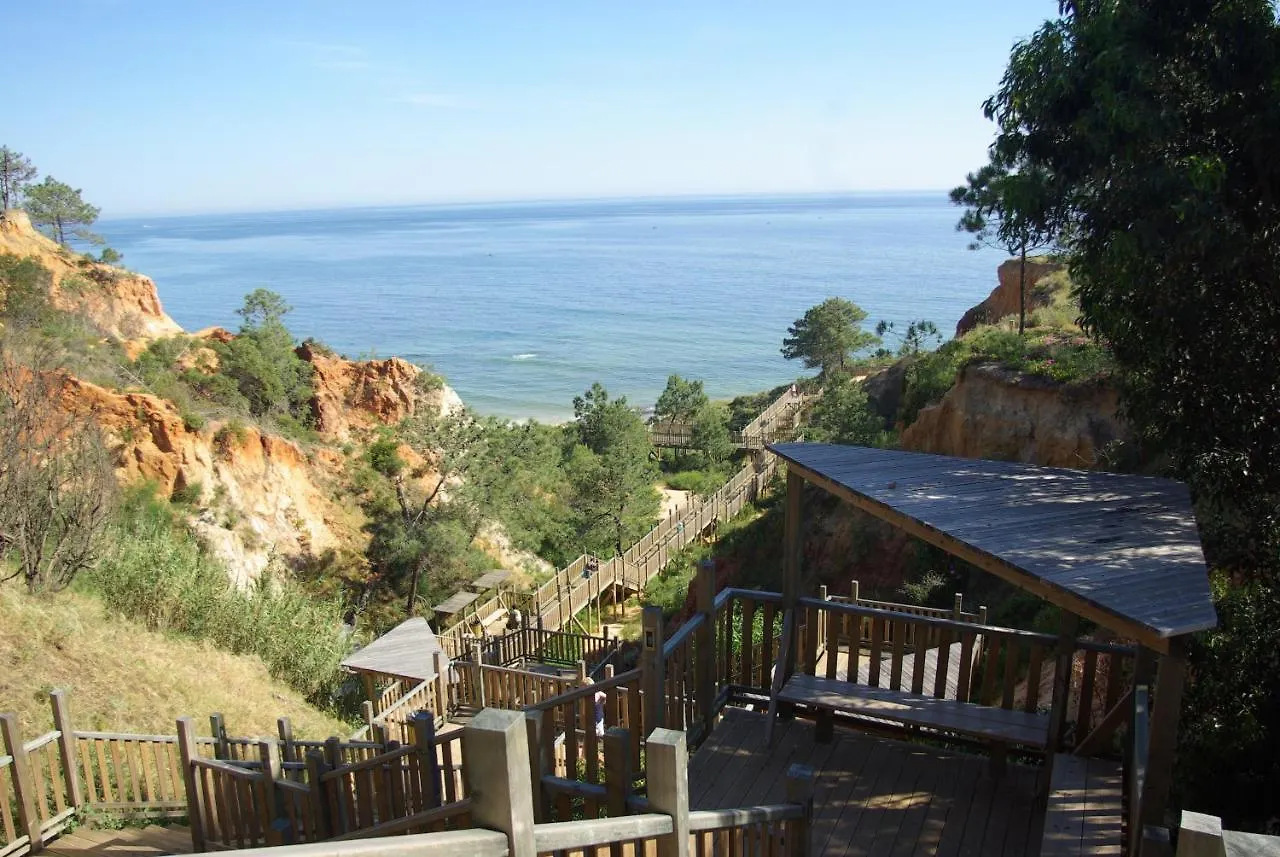 Remarkable 1-Bed Apartment In Olhos De Agua Albufeira